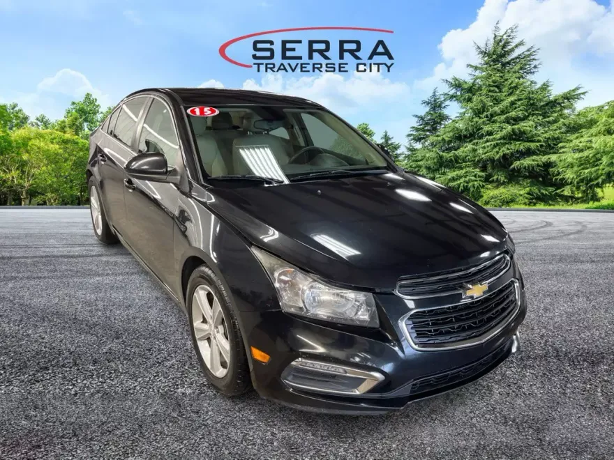 2015 Chevrolet Cruze LT photo 1