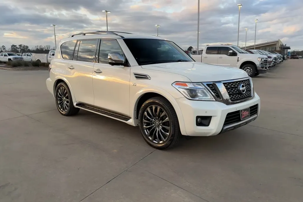2020 Nissan Armada Platinum photo 1