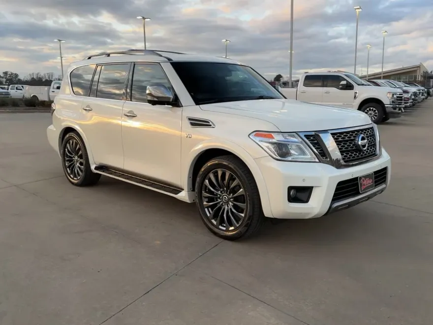 2020 Nissan Armada Platinum photo 1