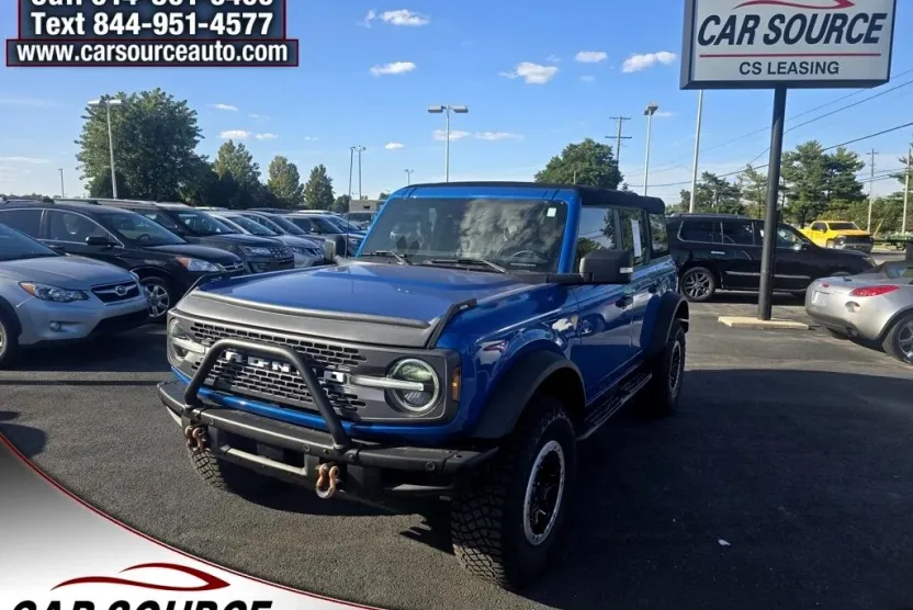 2022 Ford Bronco Badlands photo 1