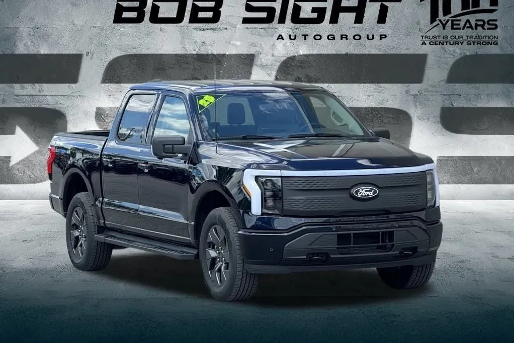 2025 Ford F-150 Lightning photo 1