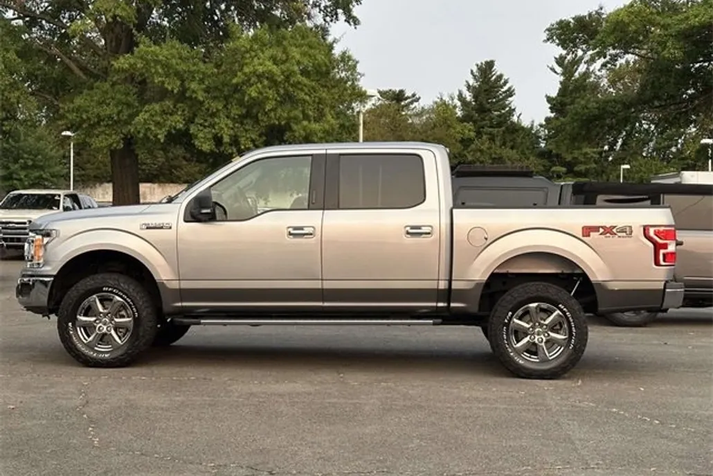2020 Ford F-150 XLT photo 1