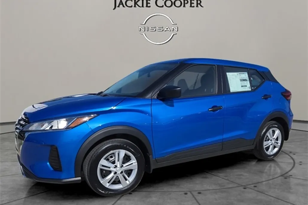 2025 Nissan Kicks Play S photo 1