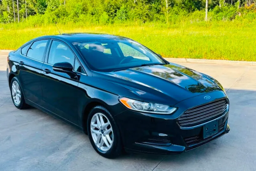 2014 Ford Fusion SE photo 1