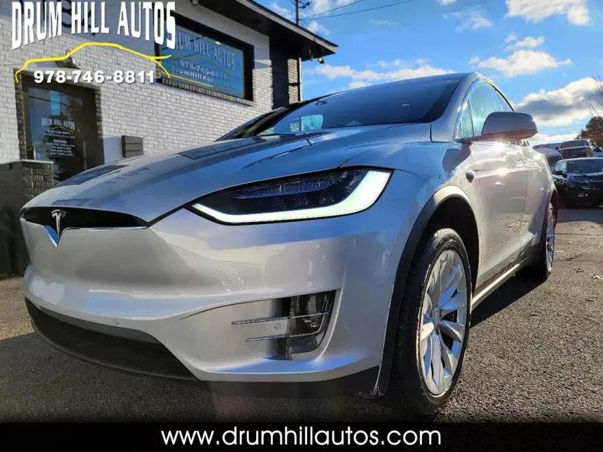 2017 Tesla Model X 75D photo 1