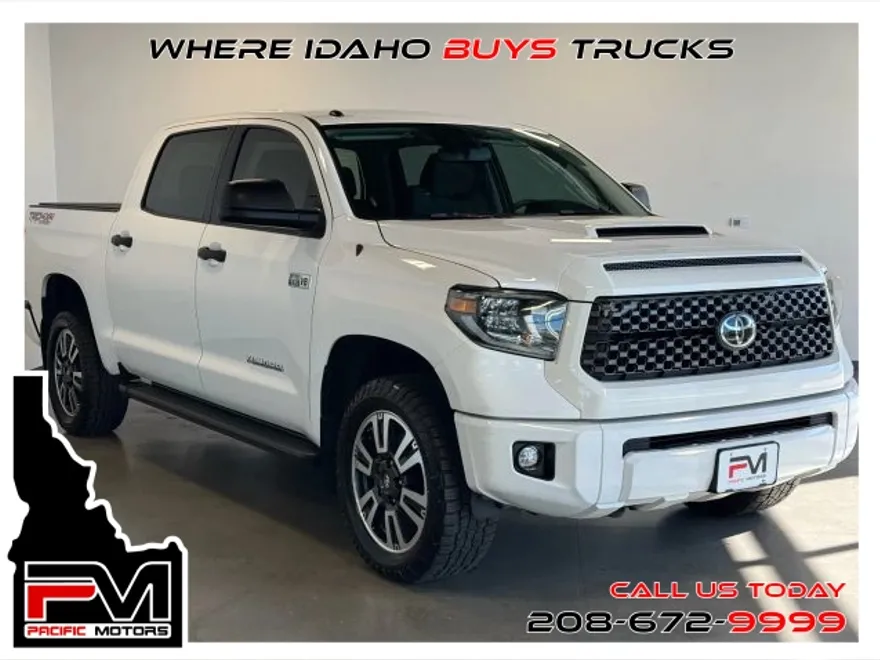 2019 Toyota Tundra CrewMax SR5 photo 1