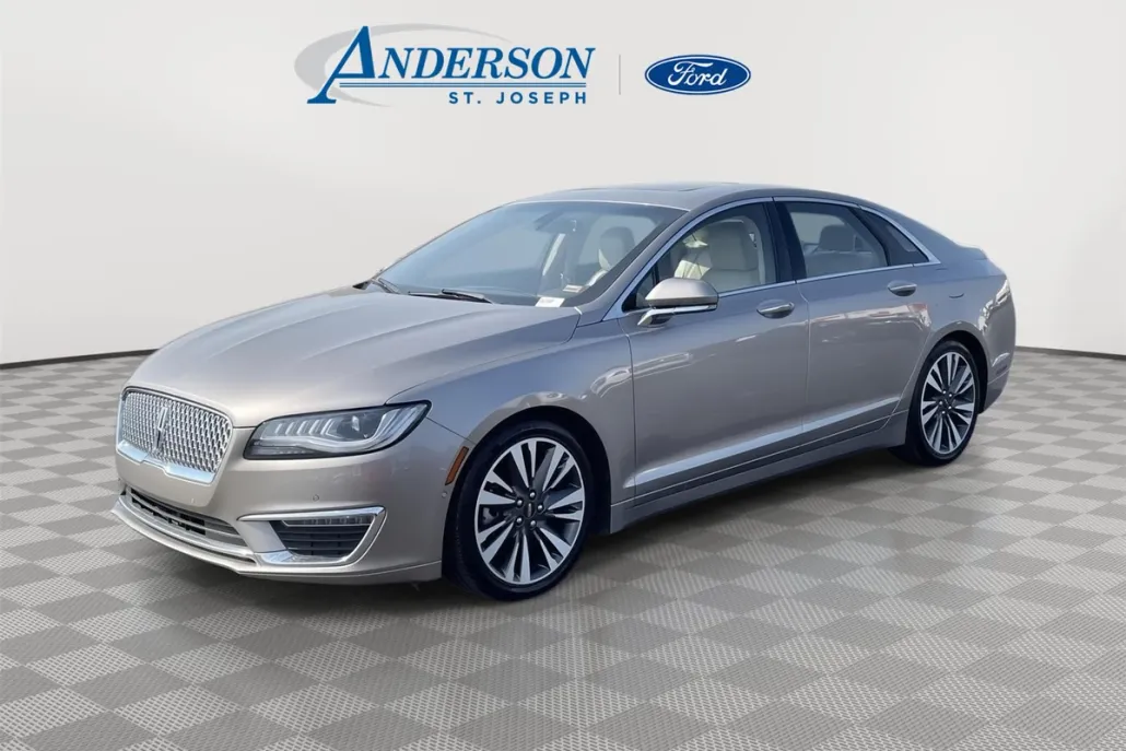 2020 Lincoln MKZ Reserve photo 1