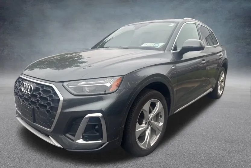 2022 Audi Q5 45 S line Premium Plus photo 1