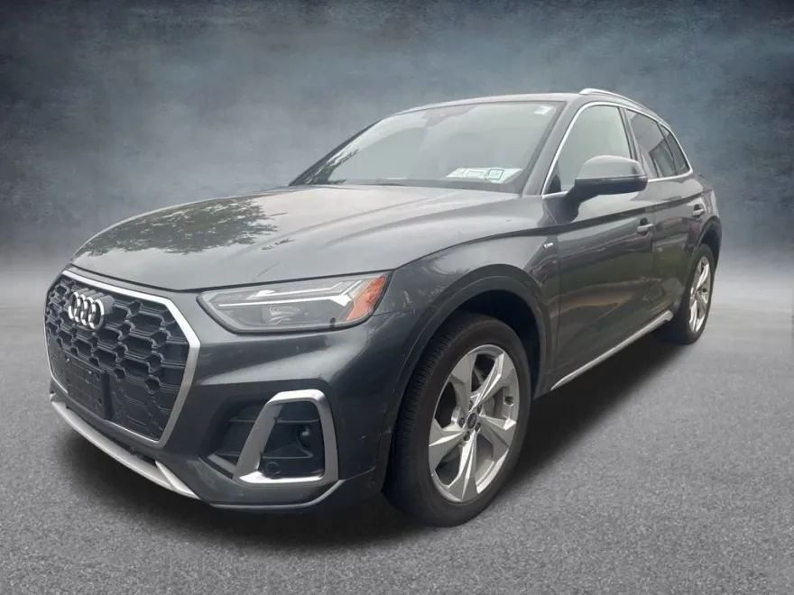 2022 Audi Q5 45 S line Premium Plus photo 1