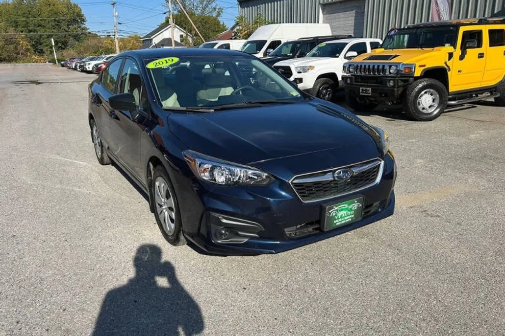 2019 Subaru Impreza 2.0i photo 1