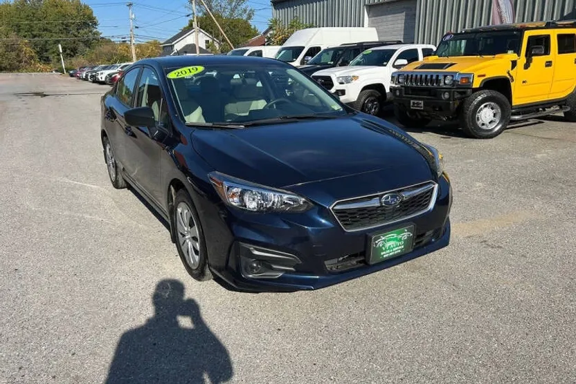 2019 Subaru Impreza 2.0i photo 1
