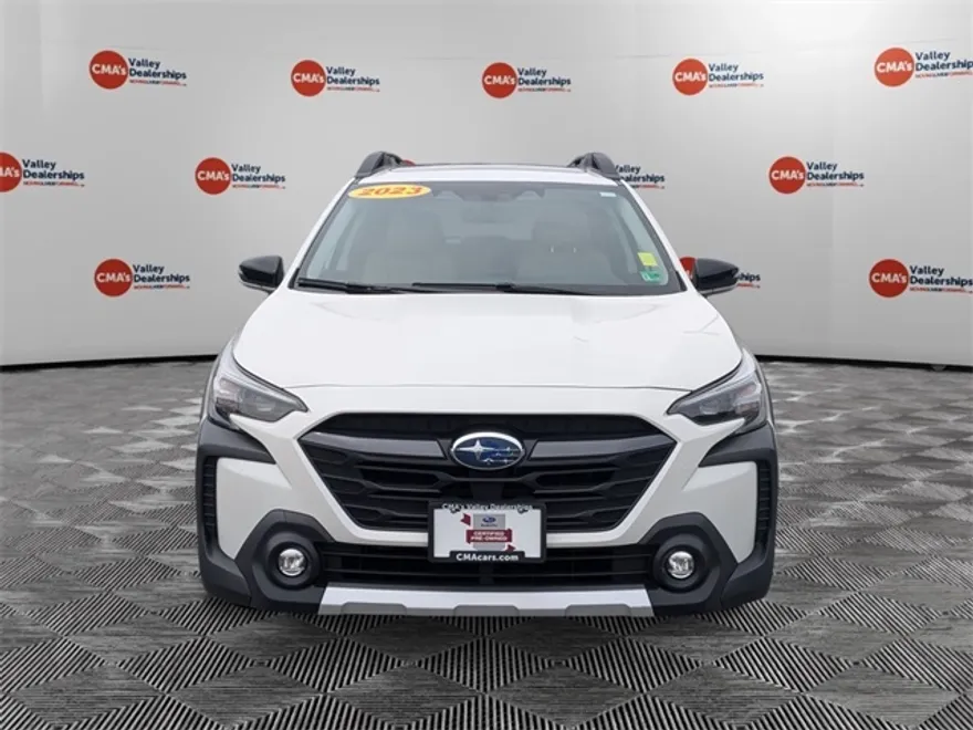 2023 Subaru Outback Limited photo 1