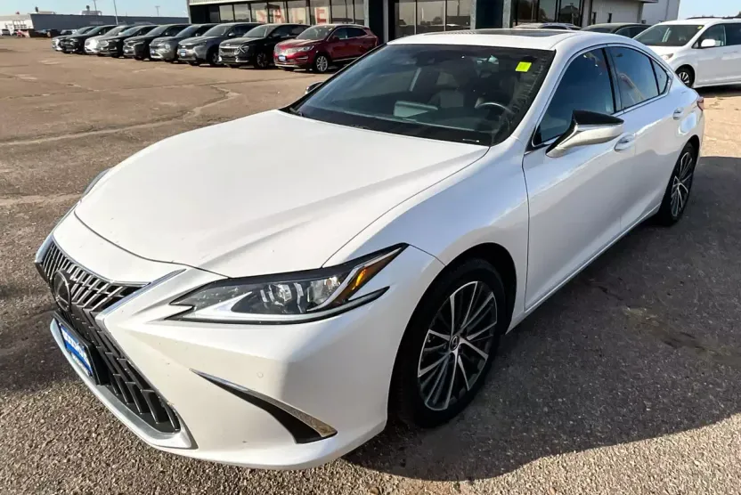 2023 Lexus ES 350 photo 1