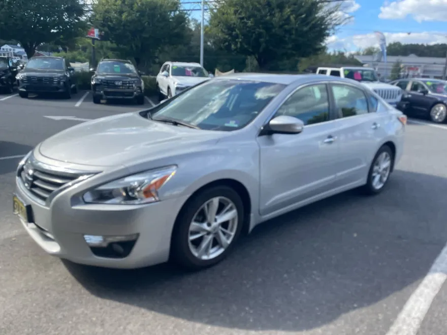 2015 Nissan Altima 2.5 SL photo 1