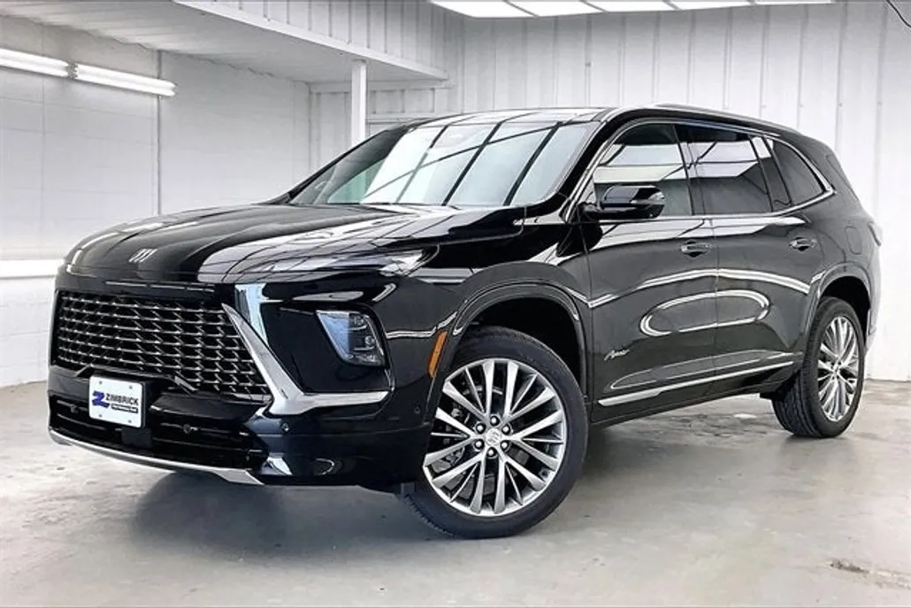 2026 Buick Enclave Avenir photo 1