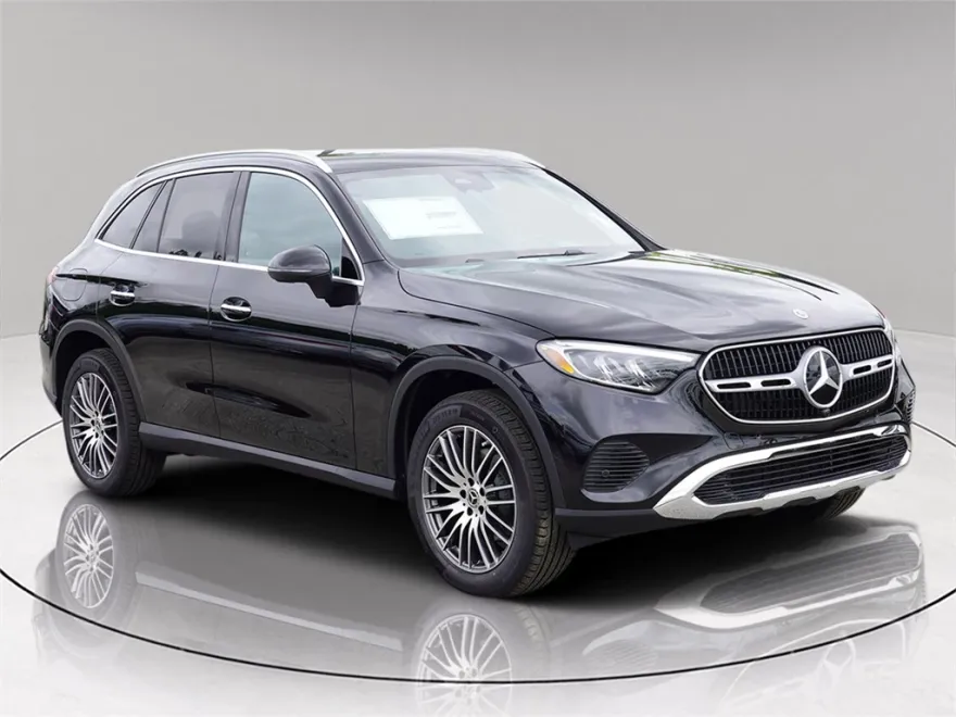 2026 Mercedes Benz GLC 300 photo 1