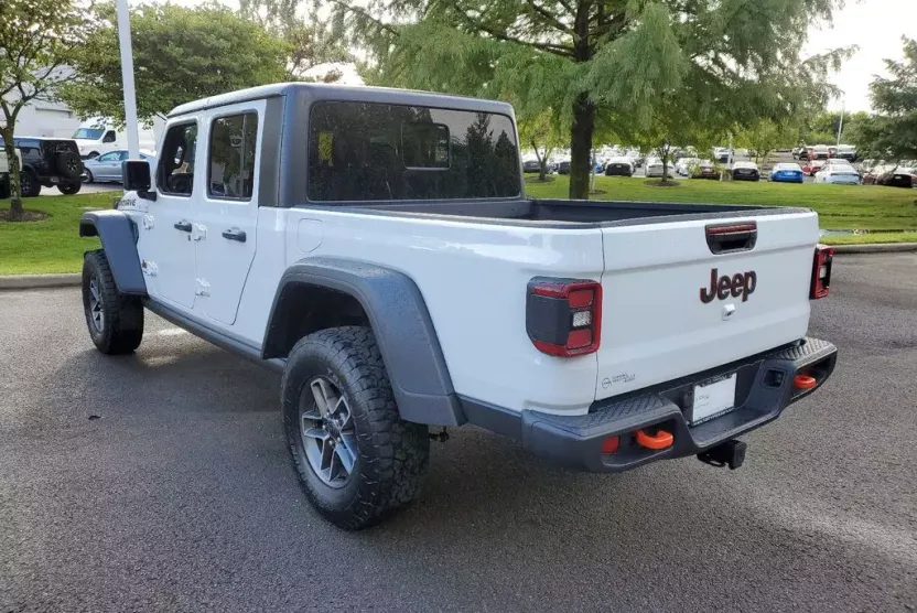 2025 Jeep Gladiator Mojave photo 1