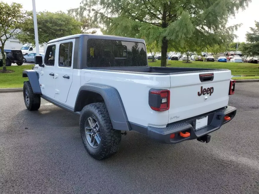 2025 Jeep Gladiator Mojave photo 1