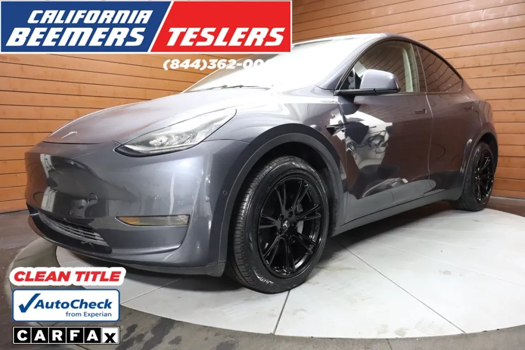 2021 Tesla Model Y Long Range photo 1
