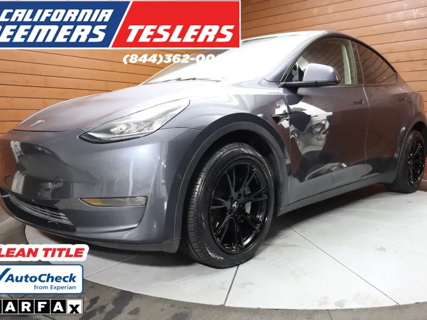 2021 Tesla Model Y Long Range photo 1