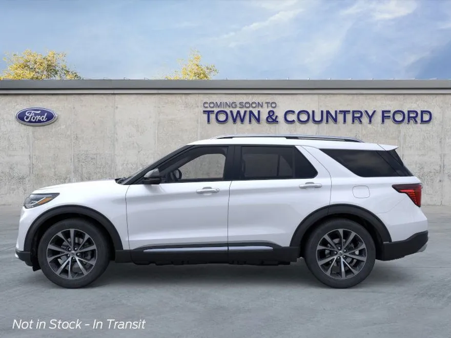 2025 Ford Explorer Platinum photo 1