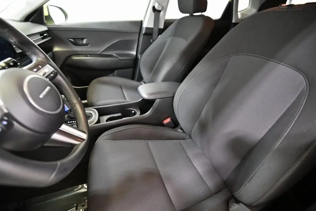 2024 Hyundai Kona SEL photo 1