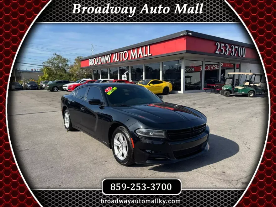 2019 Dodge Charger SXT photo 1