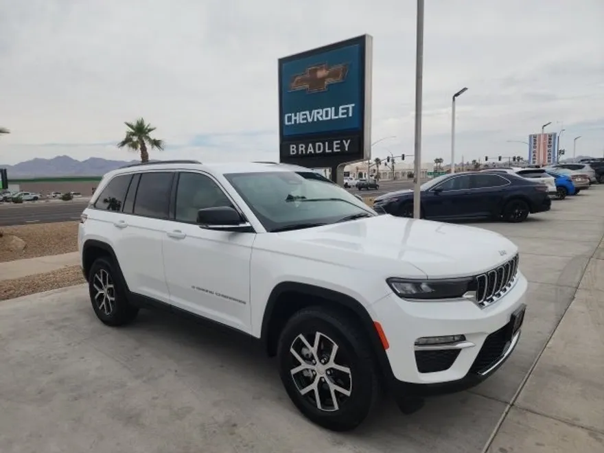 2024 Jeep Grand Cherokee Limited photo 1
