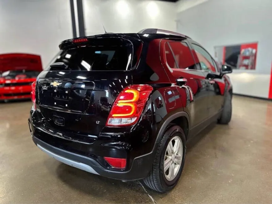 2020 Chevrolet Trax LT photo 1