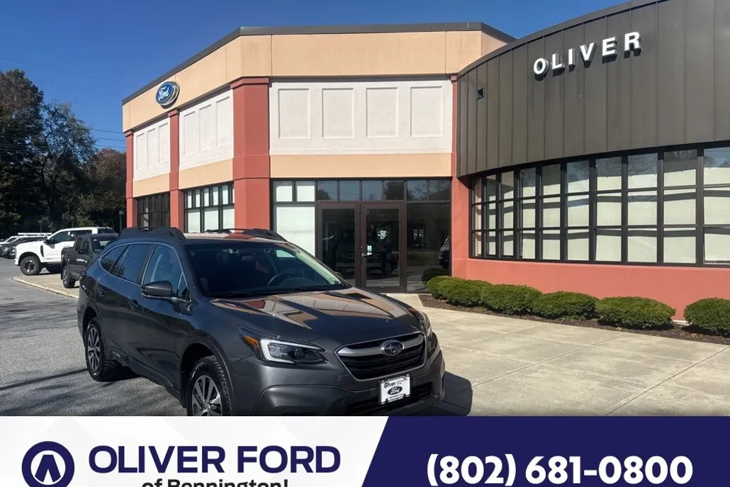 2020 Subaru Outback Premium photo 1