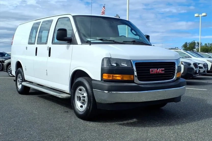 2023 Gmc Savana 2500 Cargo photo 1