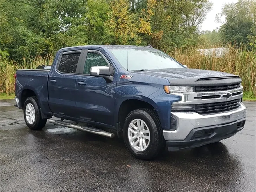 2021 Chevrolet Silverado 1500 LT photo 1