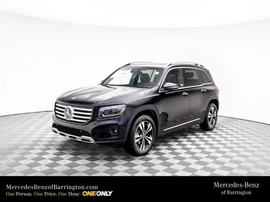 2025 Mercedes Benz GLB 250 4MATIC photo 1