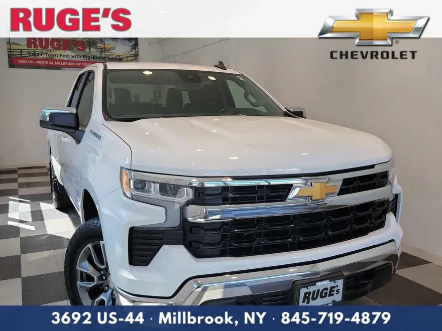2022 Chevrolet Silverado 1500 LT photo 1