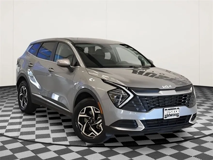 2024 Kia Sportage LX photo 1
