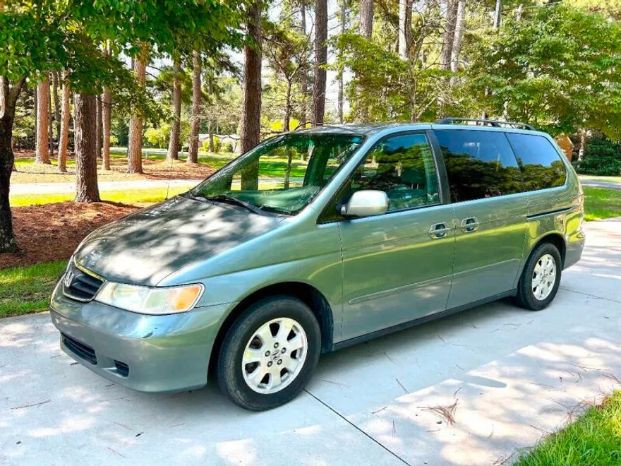 2002 Honda Odyssey EX photo 1