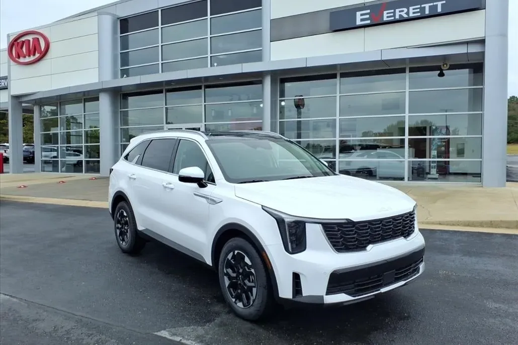 2026 Kia Sorento S photo 1
