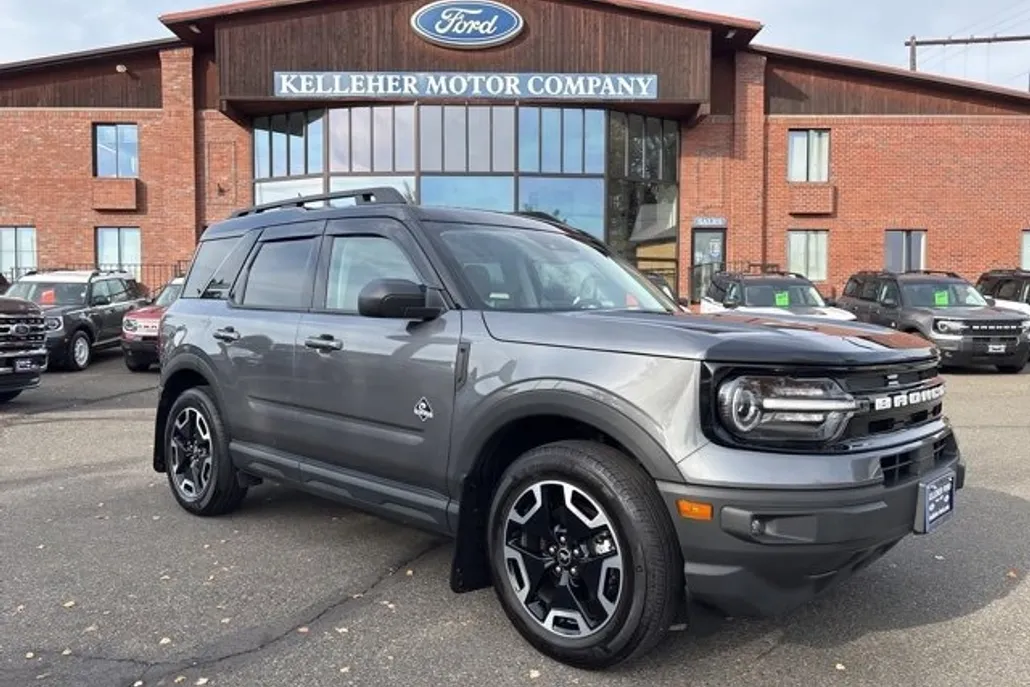 2024 Ford Bronco Sport Outer Banks photo 1