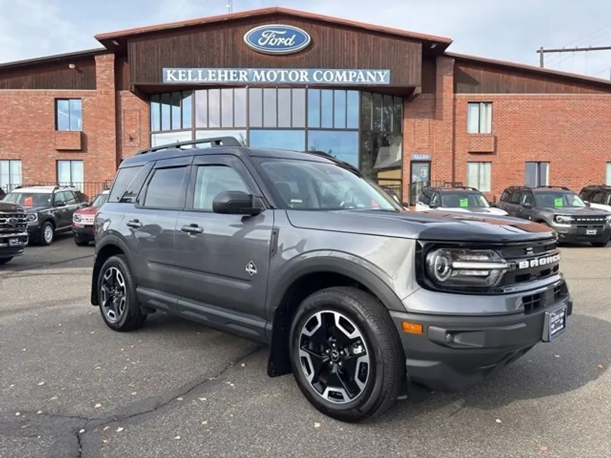 2024 Ford Bronco Sport Outer Banks photo 1
