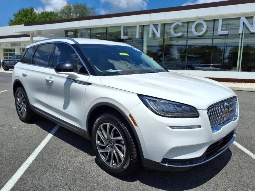 2021 Lincoln Corsair Standard photo 1