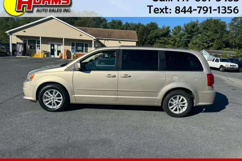 2015 Dodge Grand Caravan SXT photo 1
