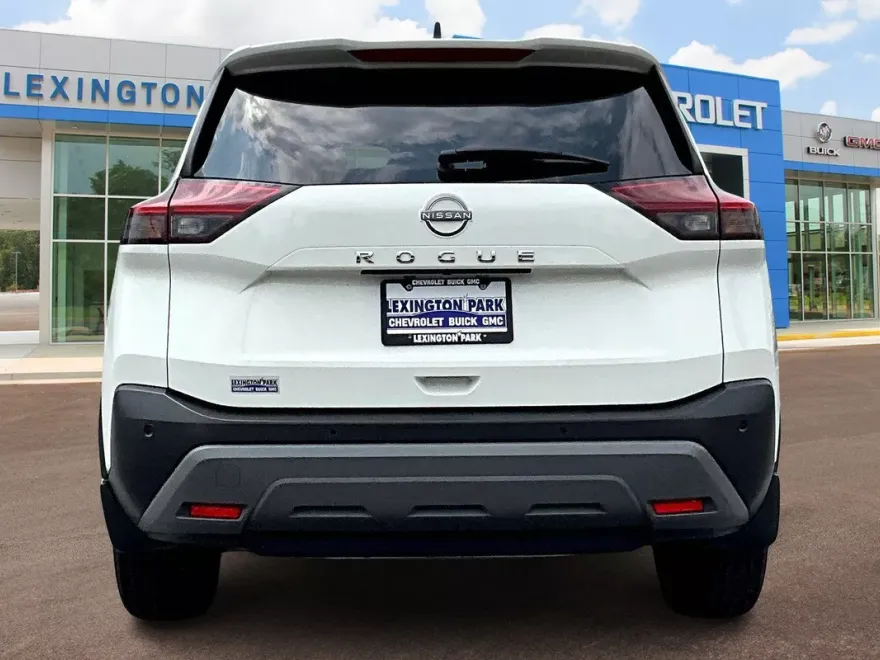 2023 Nissan Rogue S photo 1