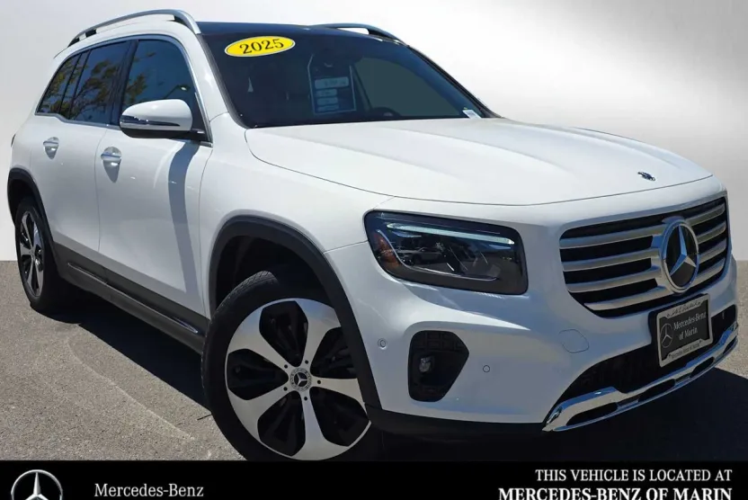 2025 Mercedes Benz GLB 250 photo 1