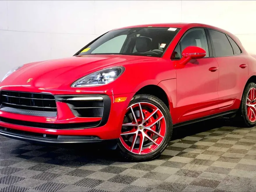 2022 Porsche Macan S photo 1