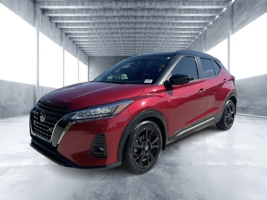 2021 Nissan Kicks SR photo 1