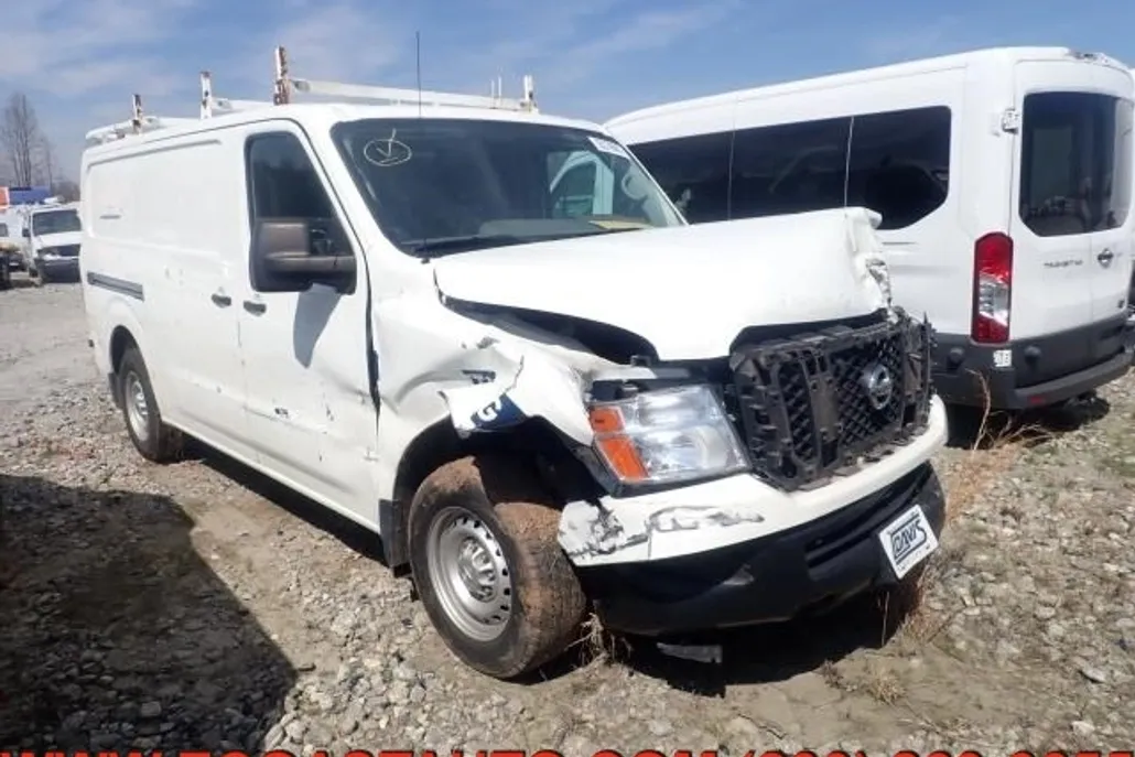 2016 Nissan NV photo 1