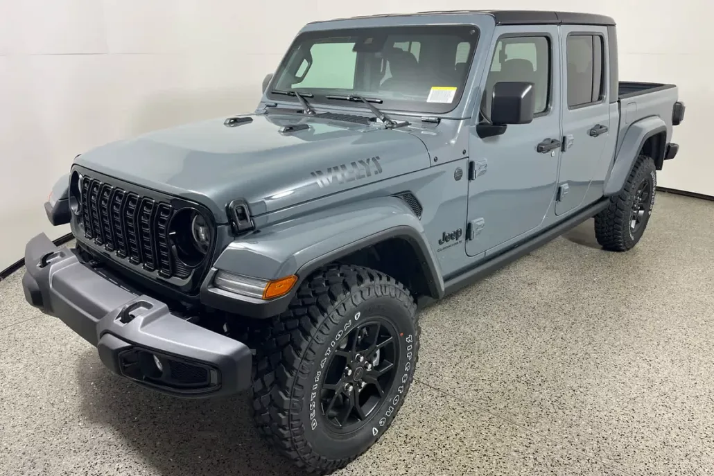 2025 Jeep Gladiator Willys photo 1