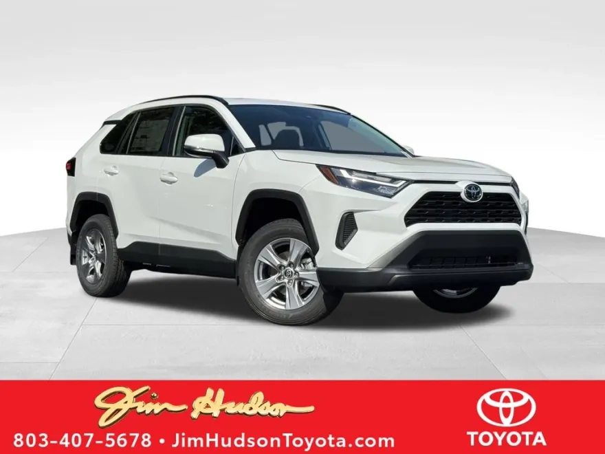 2025 Toyota RAV4 XLE photo 1