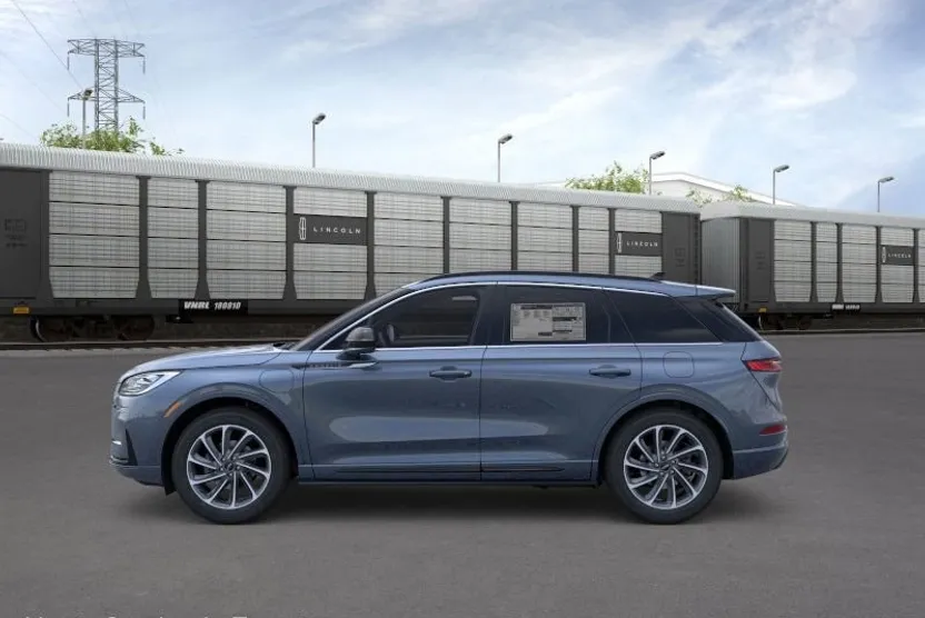 2025 Lincoln Corsair Grand Touring photo 1