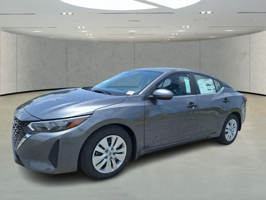 2025 Nissan Sentra S photo 1